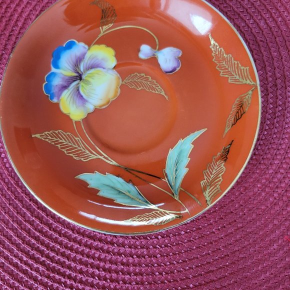 Porcelain tea cup with plate - Picture 2 of 4